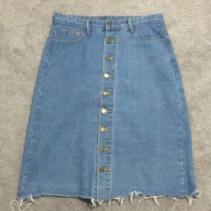 Denim frayed hem button down pencil skirt